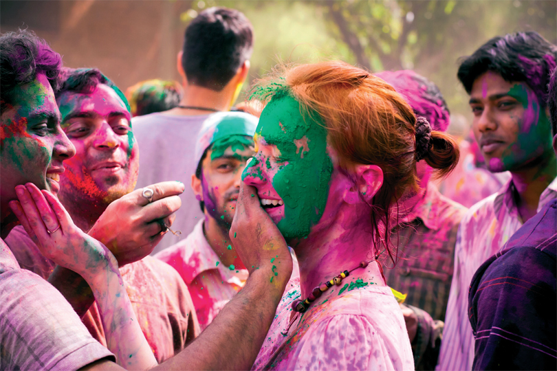 hindistanda-rengarenk-bir-festival-2